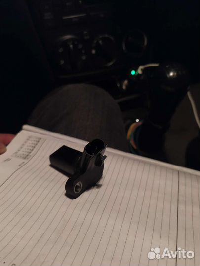 Датчик положения коленвала Nissan Almera Classic