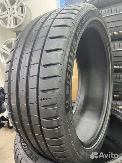 Michelin Pilot Sport 5 275/35 R19 и 245/40 R19 100Y