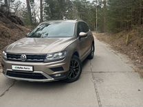 Volkswagen Tiguan 2.0 AMT, 2017, 125 000 км, с пробегом, цена 2 550 000 руб.