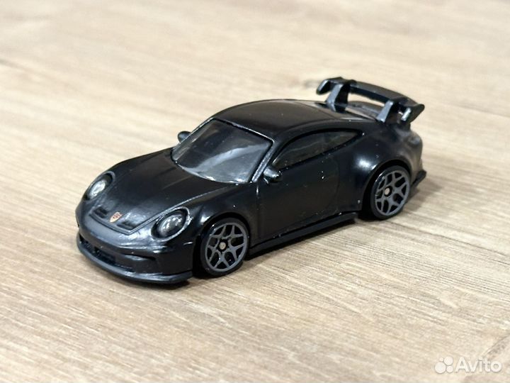 До звезды редкие (наверное) Hot Wheels с боксом