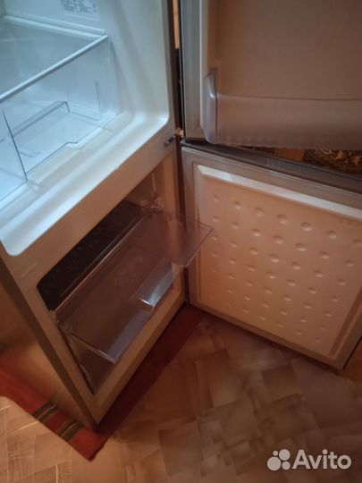 Холодильник беко бу