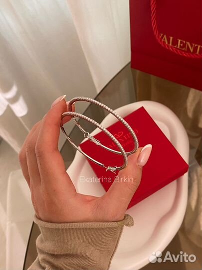 Серьги кольца большие с камнями цвет серебро