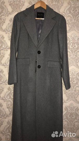 Пальто от бренда 