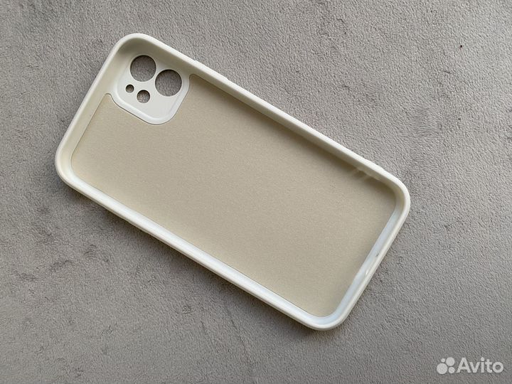 Силиконовый чехол на iPhone 11