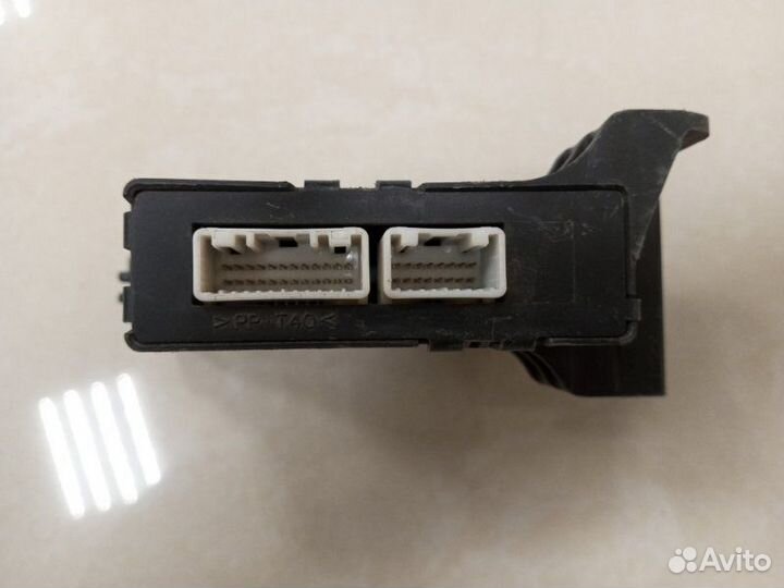 Блок электронный Toyota Corolla E150 1nrfe 2011