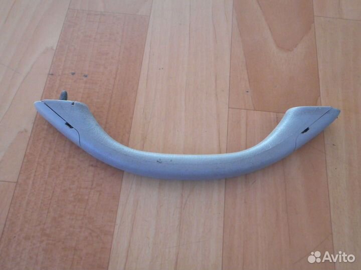 Ручка внутренняя потолочная Nissan Primera P10 (19