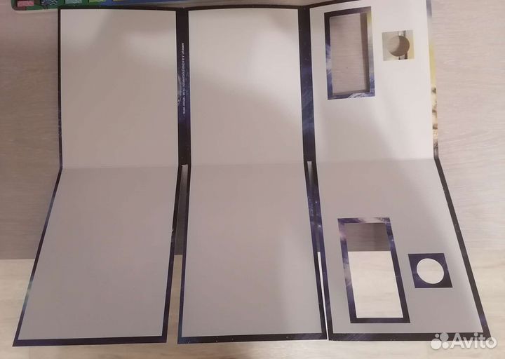 Альбом для монеты 25 р. 60лет первого полета челов