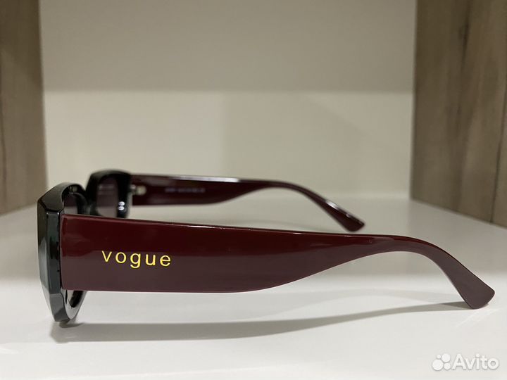 Очки vogue