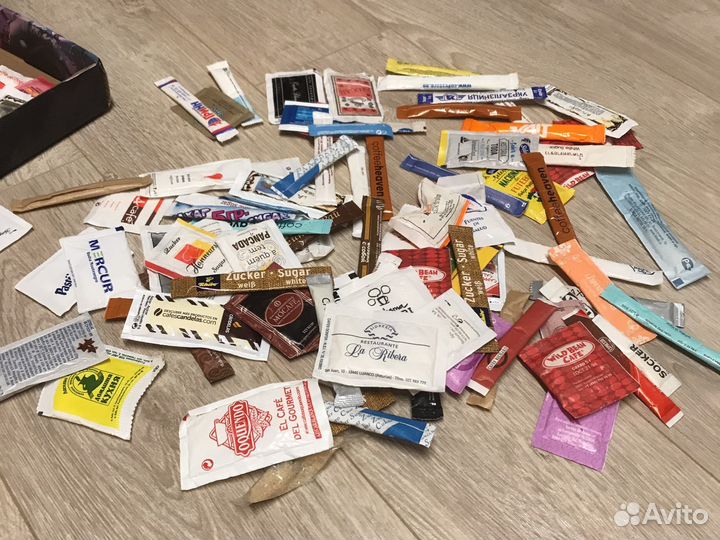 Огромная коллекция сахара