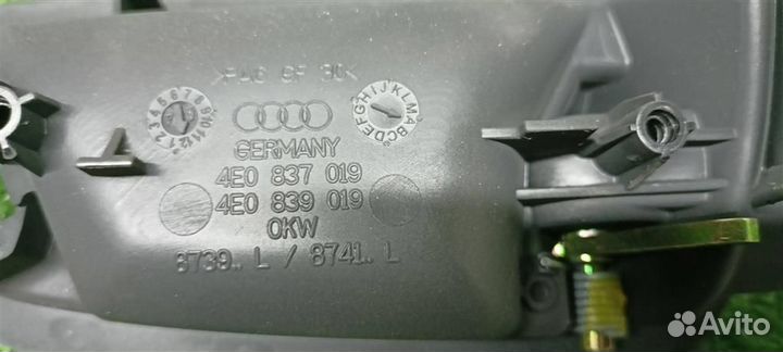 Ручка двери внутренняя левая Audi Audi A8 4E 20