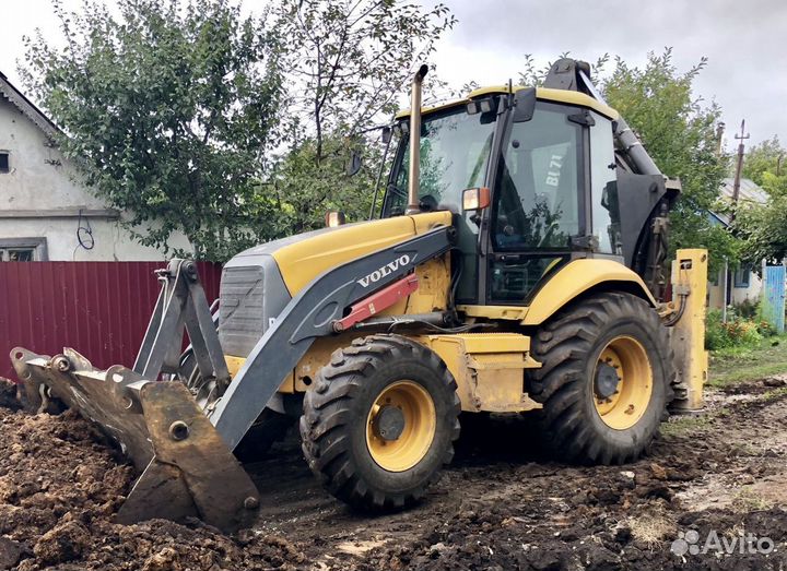 Экскаватор погрузчик JCB в аренду. Собственник