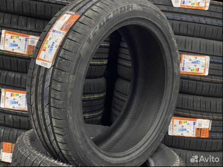 Tracmax X-Privilo TX3 235/45 R19 99Y