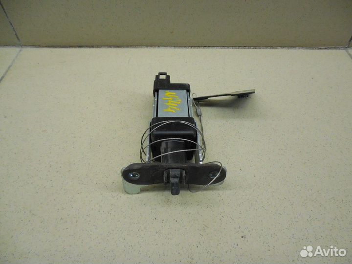 Активатор замка крышки бензобака Starex H1/Grand S