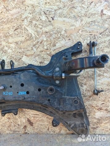 Подрамник передний Toyota Corolla e 210