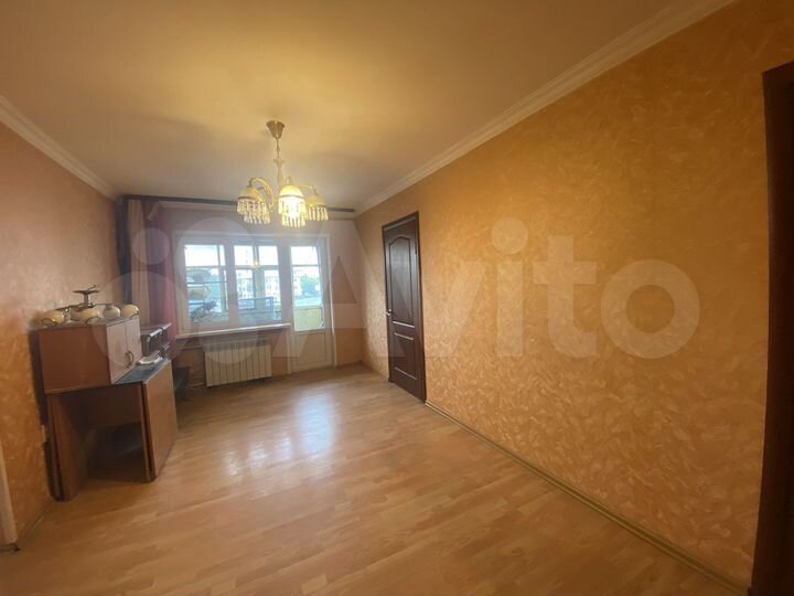 3-к. квартира, 60 м², 5/5 эт.