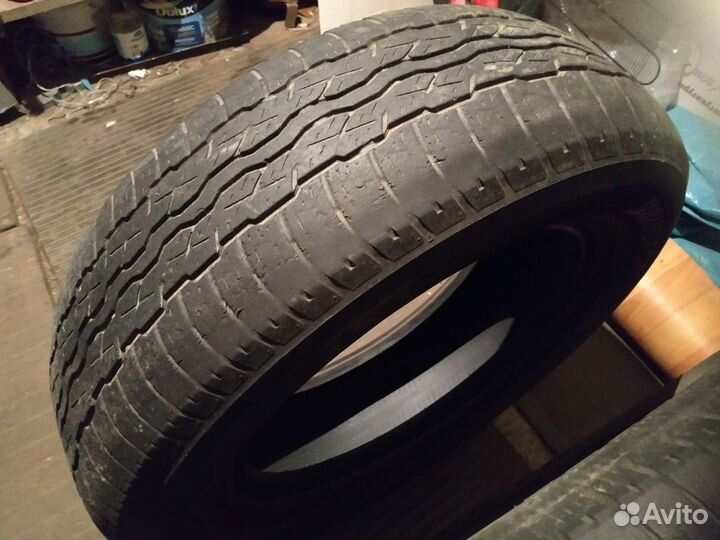 Bridgestone Dueler H/T 687 225/65 R17
