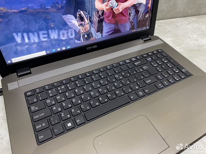 Ноутбук 17,3 i5 GeForce GT740 ssd