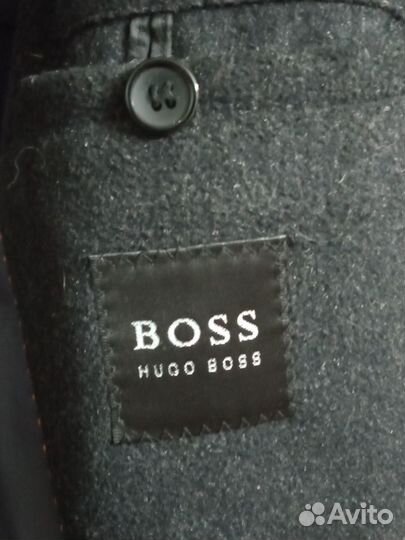 Пальто мужское черное Hugo Boss