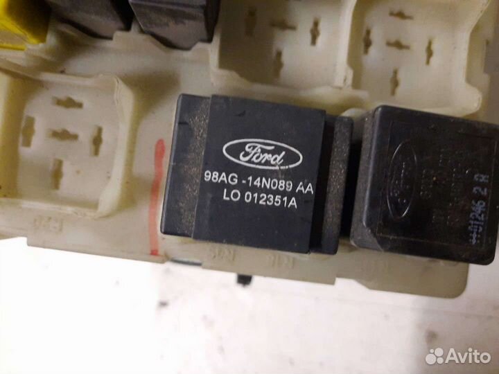 Блок предохранителей Ford Focus 1 1998-2005