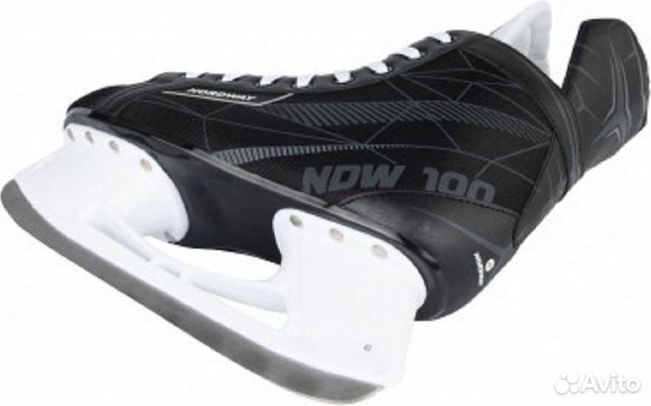 Коньки хоккейные