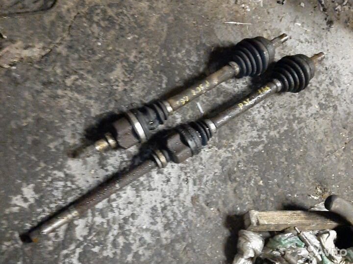 Привод передний Пежо 308 оригинал в сборе