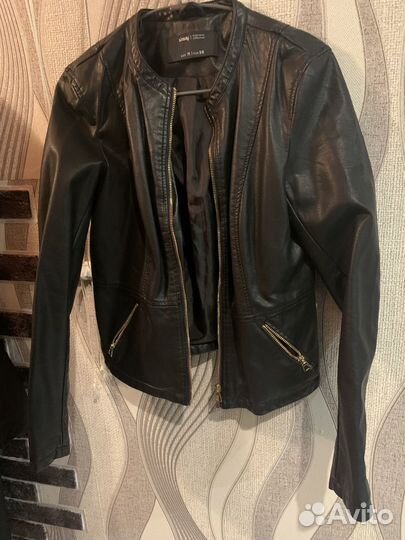 Куртка зимняя женская 42 44 размер,б/у