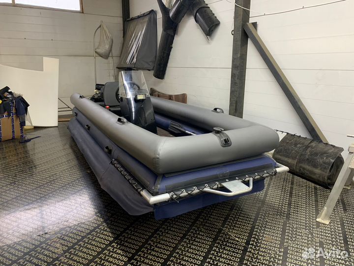 Лодка болотоход Бриз 430