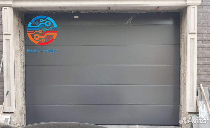 Секционные ворота