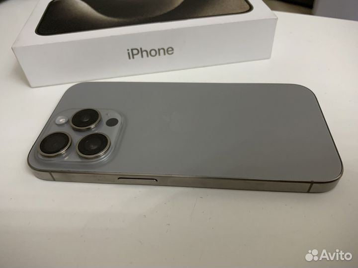 iPhone 15 Pro, 256 ГБ