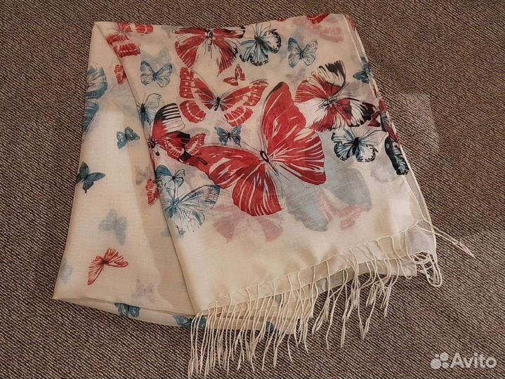 Шарфы и палантины