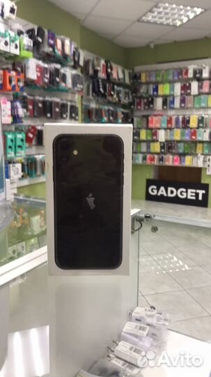 iPhone 11, 64 ГБ