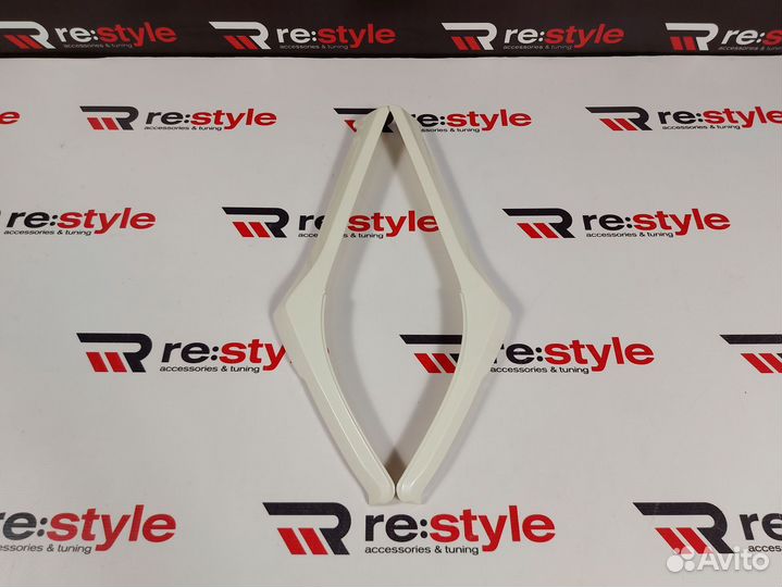 Ресницы Toyota Land Cruiser 200 с 2016