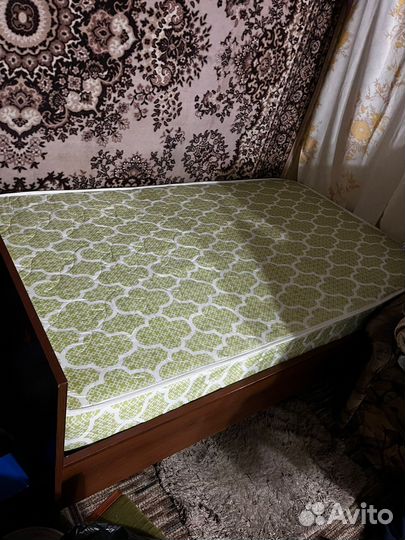 Кровать с матрасом 120х200
