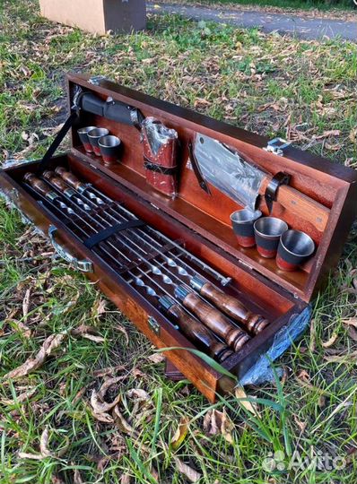 Шашлычный набор в подарочном кейсе (большой)