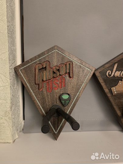 Держатель для гитары