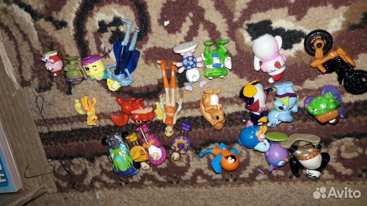 Киндеры ластики лалалупси пони значки