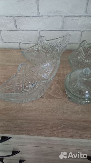 Хрустальные вазы конфетницы