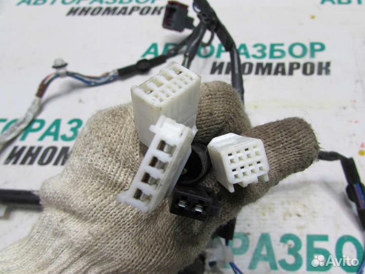 Проводка двери для Toyota Avensis 2 2003-2008г