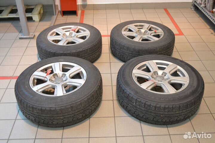Kumho I'Zen RV Asymmetric 235/65 R17 108H