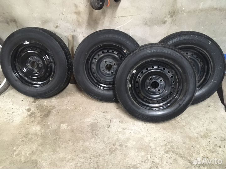 Комплект летних колес R13 Bridgestone