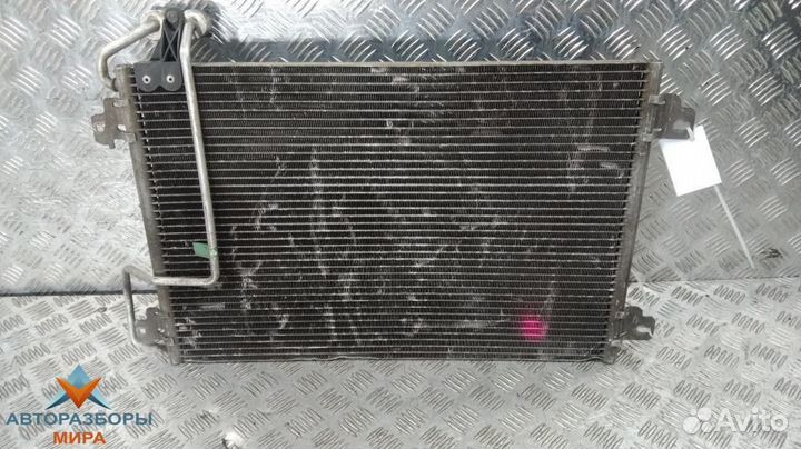 Радиатор кондиционера Renault Megane рест. 2001