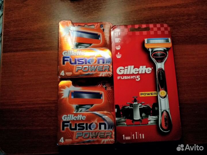 Станок для бритья gillette + 8 кассет