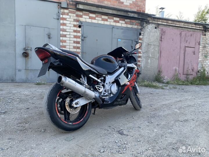 Honda cbr 600 f4