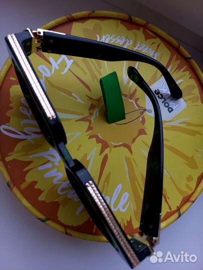 Солнцезащитные очки