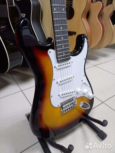 Электрогитара Санберст Новая