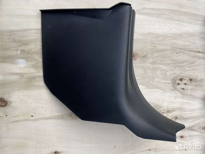 Обшивка стойки ниж.правая Land Rover Sport 2 рест