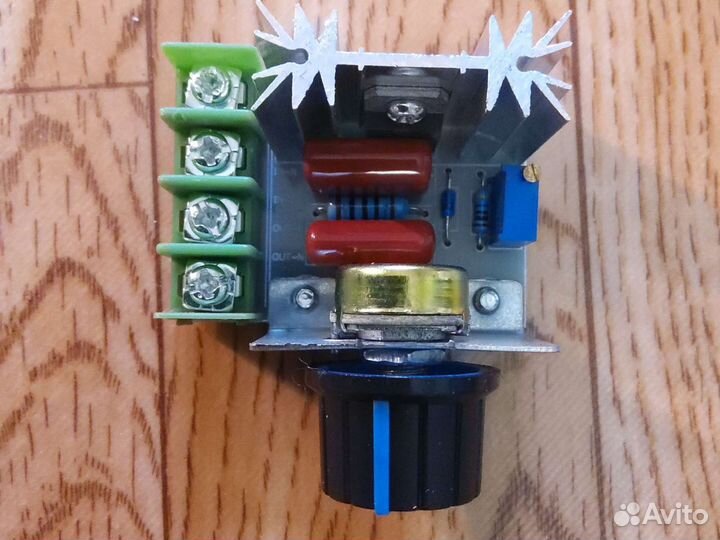 Регулятор оборотов 220 В. 2000Вт