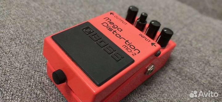 Гитарная педаль эффектов boss MD-2