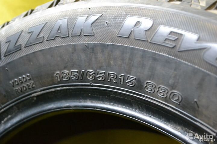 Bridgestone Blizzak Revo2 185/65 R15