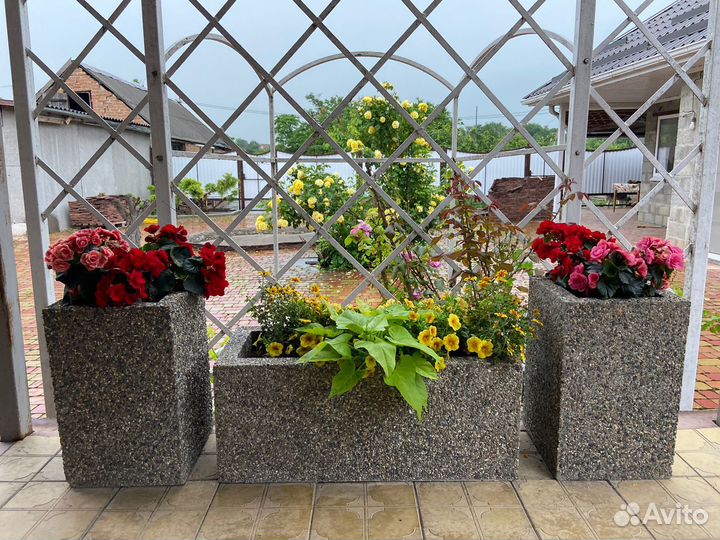 Вазоны для цветов